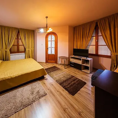 Hotel Family Ogi 3*